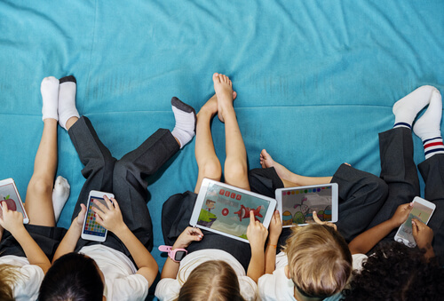 Teaching Kids to Manage Their Own Screen Time